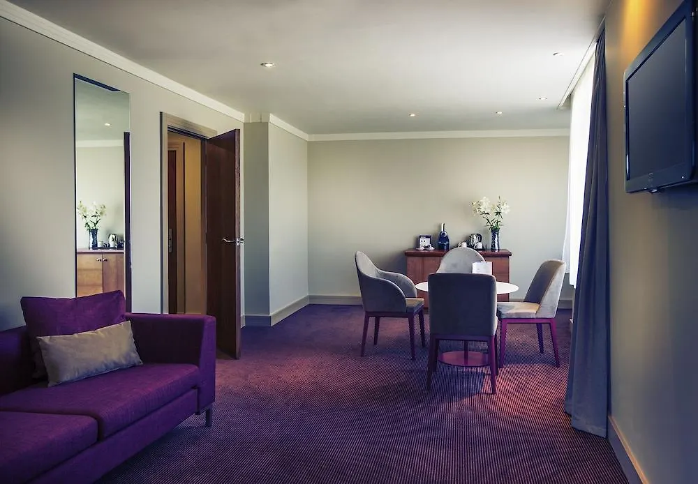 ****  Holland House Hotel Cardiff By Sunday Великобритания