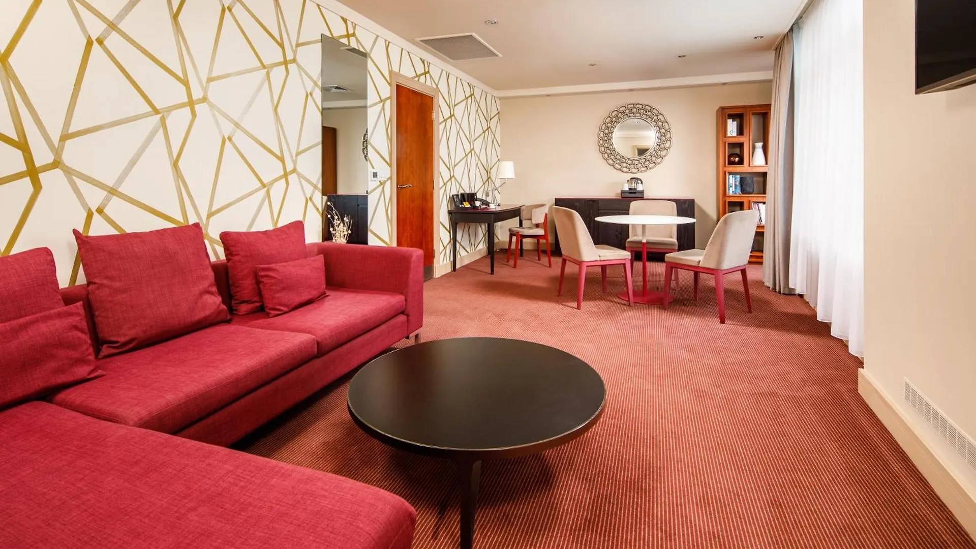 Holland House Hotel Cardiff By Sunday 4*,