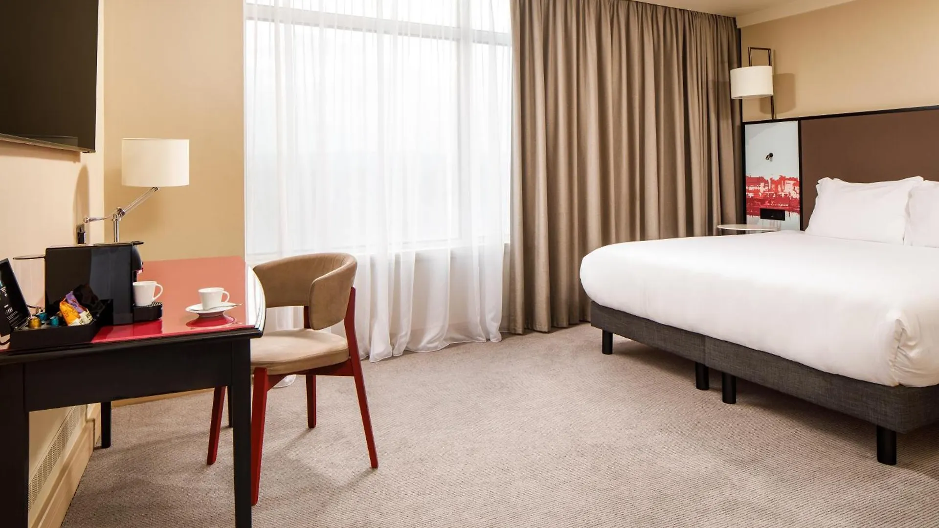 Holland House Hotel Cardiff By Sunday