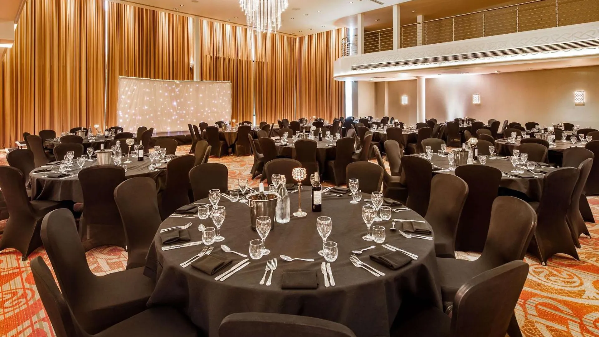 Holland House Hotel Cardiff By Sunday
