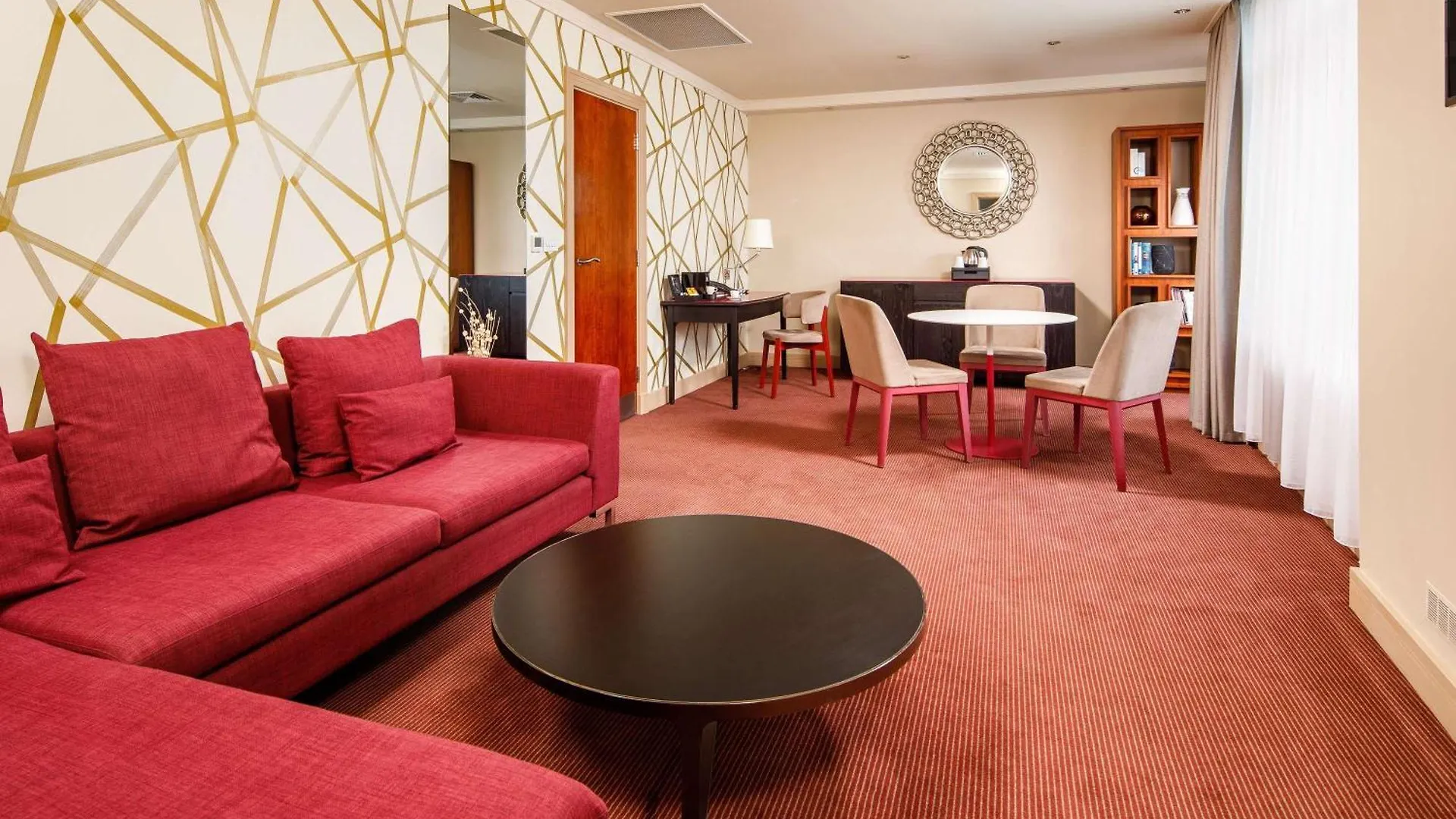 Holland House Hotel Cardiff By Sunday