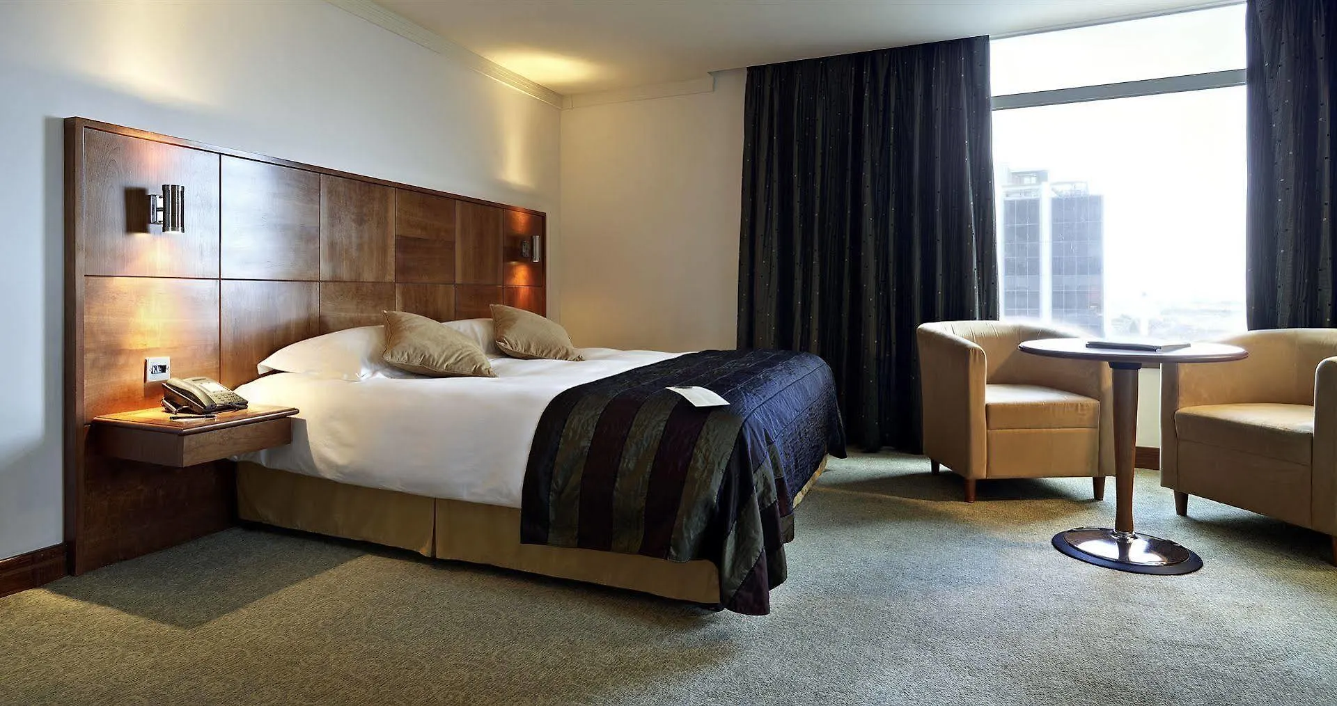 Holland House Hotel Cardiff By Sunday 4*,