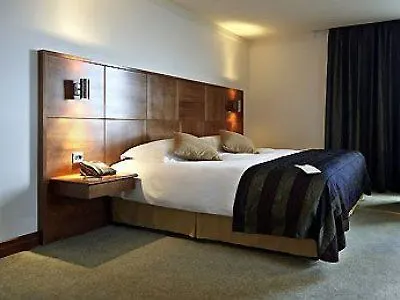 Holland House Hotel Cardiff By Sunday