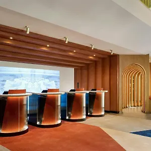 m-by-montcalm-london-city.cambridgehotelsuk.com/