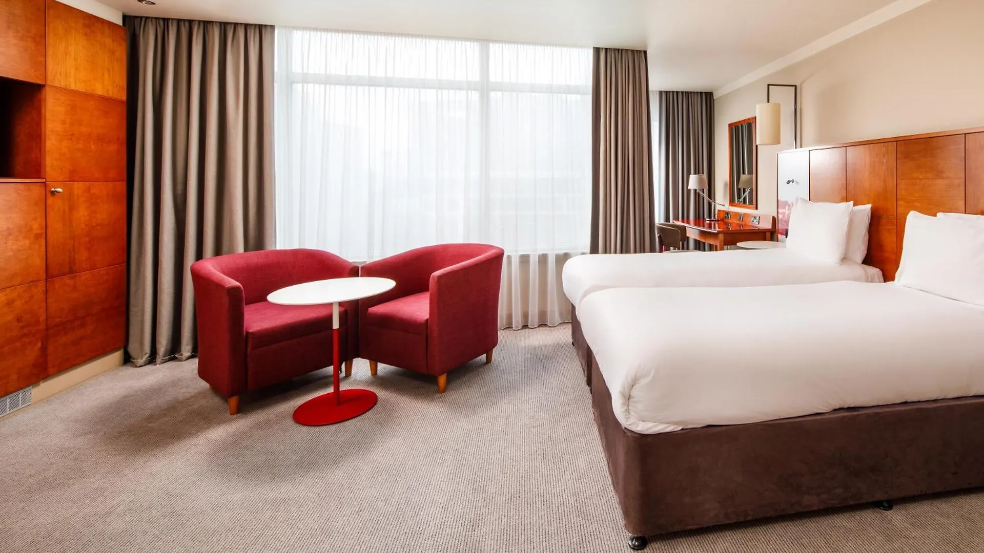 Holland House Hotel Cardiff By Sunday