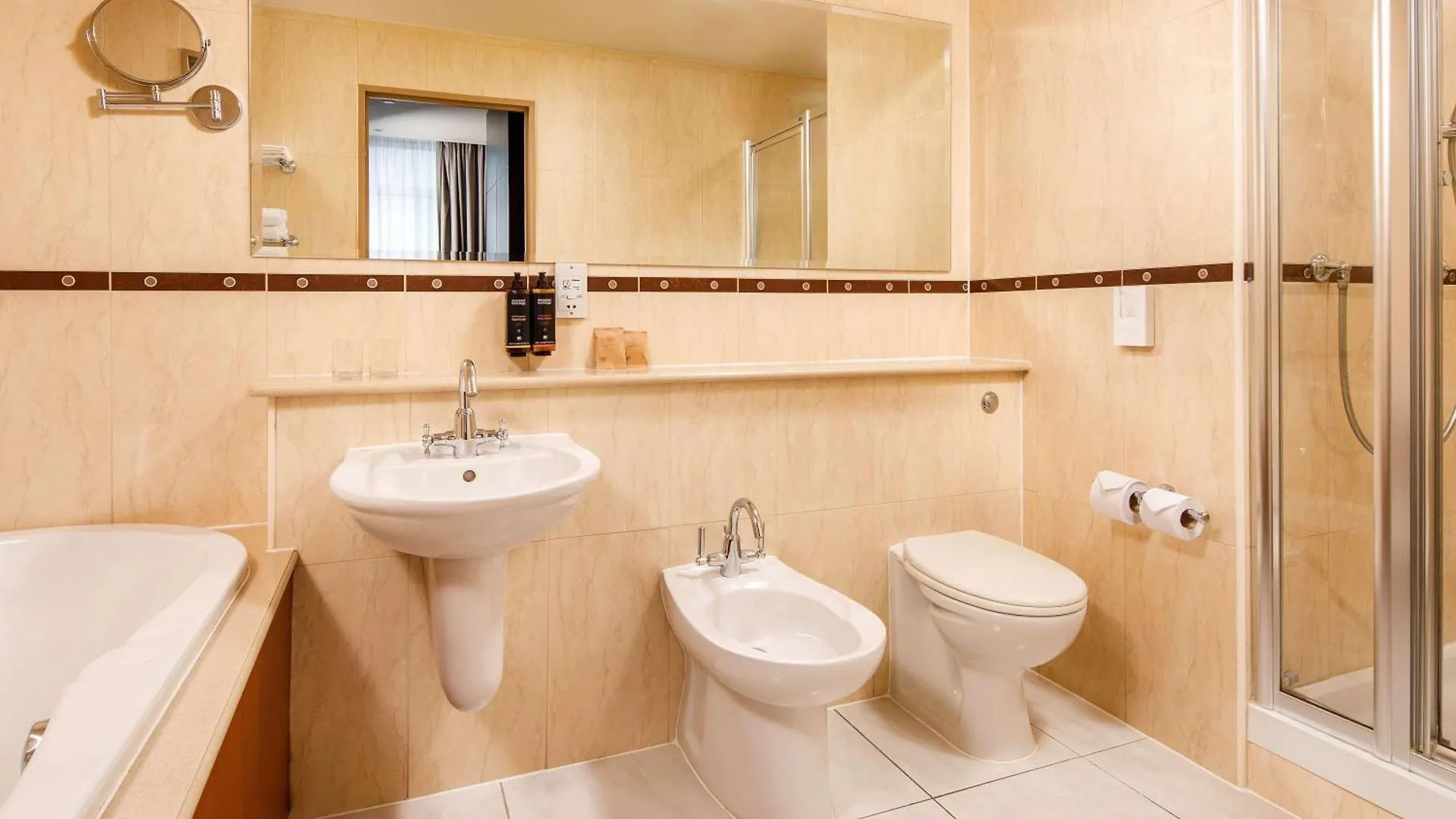 Holland House Hotel Cardiff By Sunday