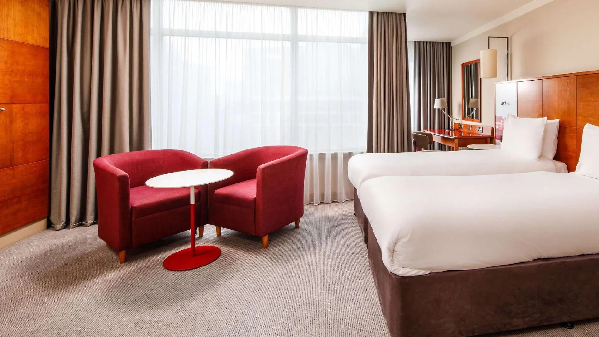 Holland House Hotel Cardiff By Sunday
