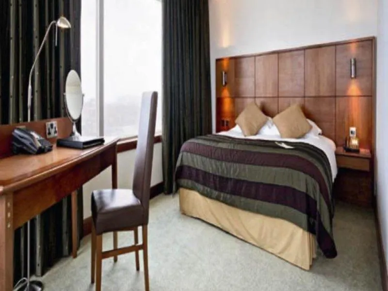 Holland House Hotel Cardiff By Sunday