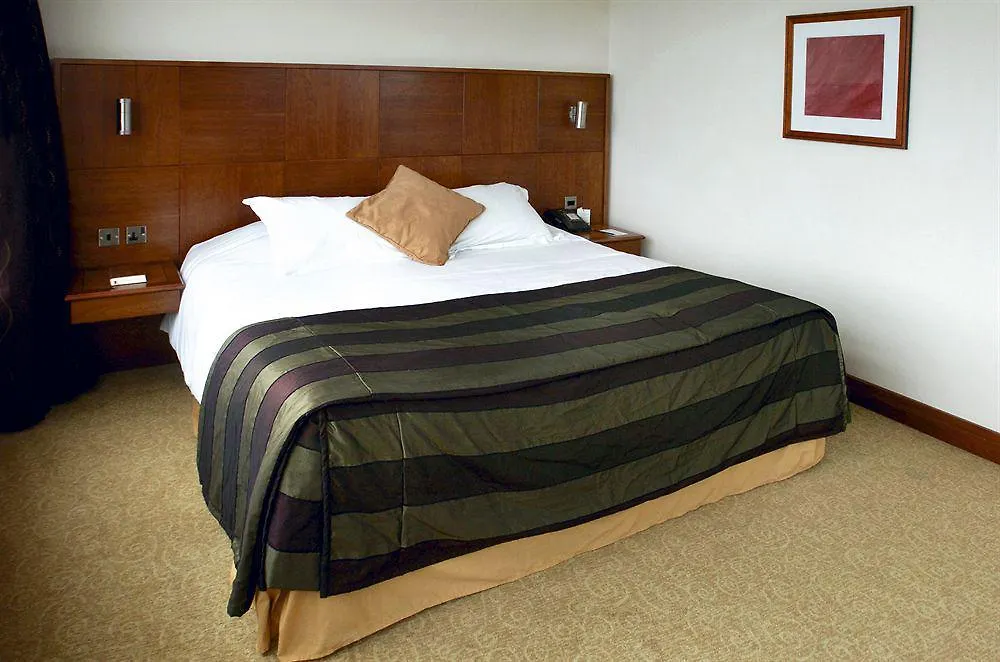 Holland House Hotel Cardiff By Sunday